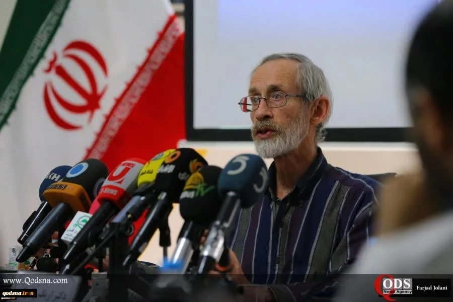 با پیروزی انقلاب اسلامی، ایران 
نزدیک به نیم قرن، متحد فلسطین است 2