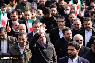 حضور رئیس جمهور در راهپیمایی ۲۲ بهمن