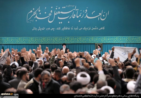به مناسبت سالروز قیام  مردم تبریز برگزار شد؛

دیدار  هزاران نفر از مردم آذربایجان شرقی با رهبر انقلاب 2