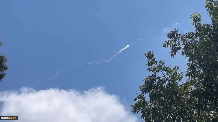 Yemeni missile halts flights at Ben Gurion, sends settlers to shelters