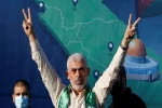 جایزه «کوآمی تور» به خانواده شهید «یحیی سنوار» اهدا شد 2