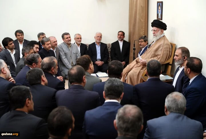 قائد الثورة الإسلامية: على المحافظين توفير الاجواء المناسبة في البلاد لخدمة الشعب 2