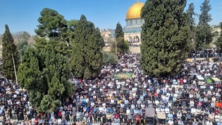 80 ألف مصلٍّ يؤدّون صلاة عيد الأضحى في المسجد الأقصى رغم قيود الاحتلال