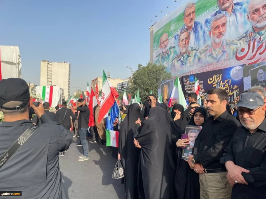 شرکت کنندگان در مراسم تشییع پرشکوه شهدای اقتدار به خبرنگار قدسنا چه گفتند؟تا آخرین نفس و قطره خون پای انقلاب‌مان هستیم/ پیام اقتدار ایران و اتحاد ملت 2