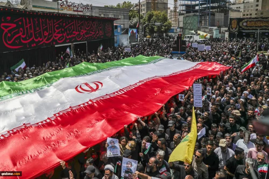 شرکت کنندگان در مراسم تشییع پرشکوه شهدای اقتدار به خبرنگار قدسنا چه گفتند؟تا آخرین نفس و قطره خون پای انقلاب‌مان هستیم/ پیام اقتدار ایران و اتحاد ملت 3