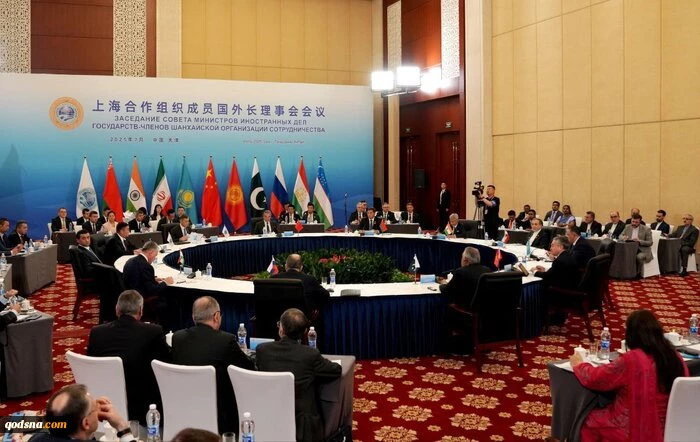 سخنرانی وزیر خارجه ایران در نشست شورای وزیران امور خارجهٔ سازمان همکاری شانگهای؛
عراقچی: شانگهای می‌تواند نقش مرکزی در مقابله با تروریسم دولتی و تجاوز نظامی داشته باشد 3