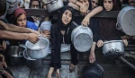 برنامج الأغذية العالمي: فلسطيني من كل 3 لا يتناول الطعام لأيام في غزة  2