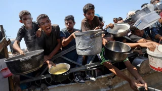 Ayatollah Sistani urges Arab, Muslim nations to take action over worsening Gaza famine
