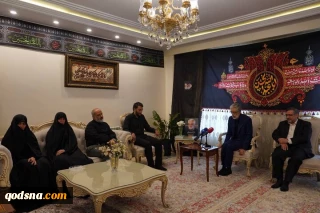 خلال لقائه عائلة الشهيد طهرانجي؛

مستشار قائد الثورة: العدو أراد تبرير جرائمه باستهداف القادة والعلماء لكنه استهدف المدنيين أيضا