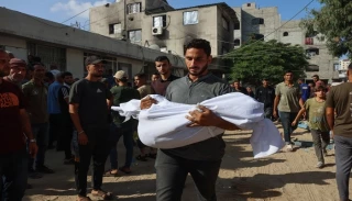 معظمهم أطفال ونساء.. شهداء وجرحى في مجزرتين للاحتلال وسط مدينة غزة وخان يونس