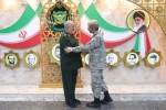 دیدار فرمانده کل سپاه با فرمانده کل ارتش؛
سرلشکرحاتمی: به کوچک‌ترین تعرض دشمنان پاسخی پشیمان کننده می‌دهیم 3