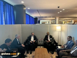 عراقجي يلتقي نظراءه في نيويورك ويؤكد على دعم القضية الفلسطينية وحقوق إيران النووية