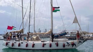 Israeli navy vessels approach a number of boats in Global Sumud Flotilla