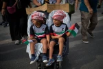 اعتراض جهانی به توقیف کاروان «الصمود»؛ روایت تصویری از خروش حامیان فلسطین 3