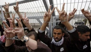 شاباک نام ۱۰۰ زندانی فلسطینی را حذف کرد