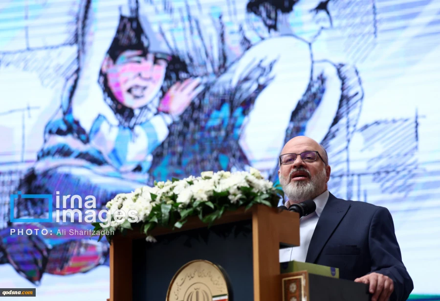 Al-Quddumi said that Hamas is alive as long as Palestinian children raise the flag of freedom and victory over the occupation.