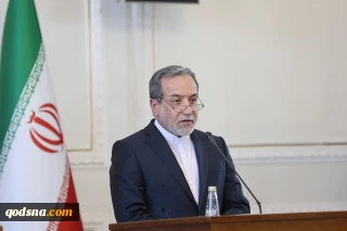 واکنش وزیر امور خارجه به اظهارات روز گذشته رئیس جمهور امریکا در کنست و شرم الشیخ؛

عراقچی:  زورگوی واقعی در غرب آسیا همان بازیگری است که با زندگی انگلی خود مدت‌هاست به ایالات متحده هم زورگویی کرده و از آن بهره‌کشی می کند