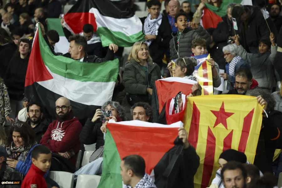 همبستگی باشکوه با مردم فلسطین در بازی دوستانه فلسطین و کاتالونیا 3