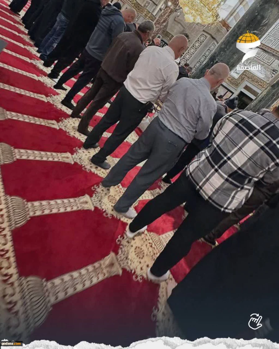 تصاویری از اقامه نماز صبح امروز در مسجد مبارک الاقصی 4