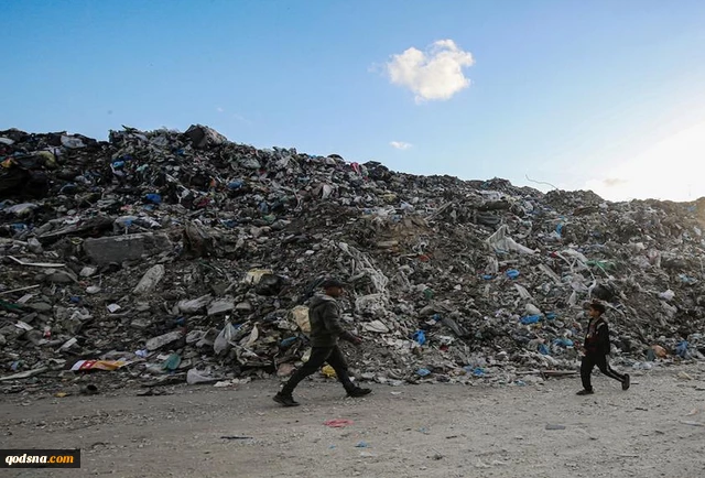 خبرگزاری فلسطین الیوم گزارش داد؛
بازار تاریخی فراس؛ مشهورترین بازار غزه چگونه به محل دفن زباله تبدیل شد؟ 4