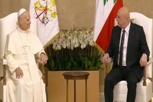 الاخبار : جوزف عون و حزب الله برنده سفر پاپ به لبنان هستند 2