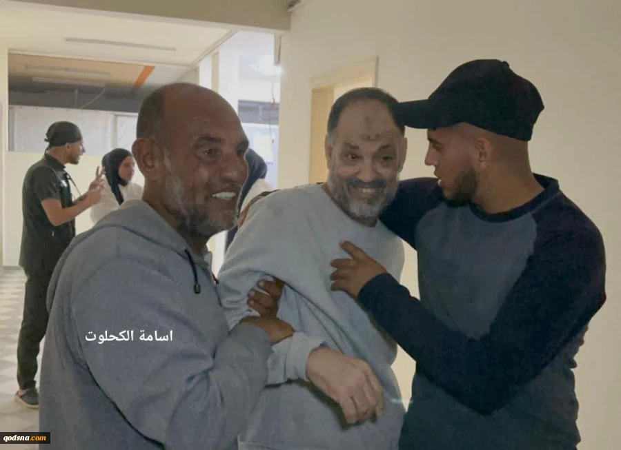 آزادی 5 اسیر فلسطینی ساکن غزه از زندان رژیم صهیونیستی و انتقال آنان به بیمارستان الاقصی در دیر البلح 
 2