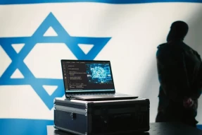 الجزیره بررسی کرد:

پیام‌های تهدیدآمیز به دانشگاهیان صهیونیست و توصیه موساد برای پنهان شدن