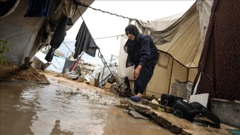 سخنگوی سازمان دفاع شهری غزه اعلام کرد؛

آسیب دیدن ۹۰ درصد چادرهای غزه/شهادت ۱۵ فلسطینی به دلیل شرایط جوی