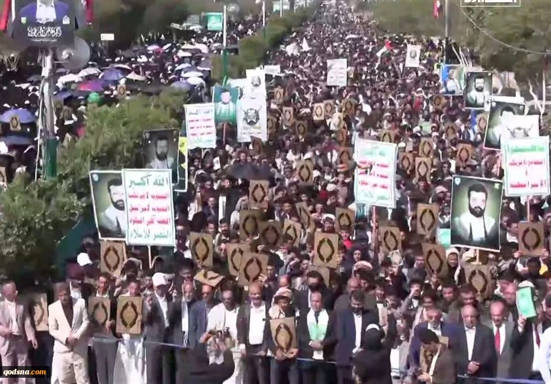 دانشجویان یمنی اهانت‌های مکرر آمریکایی صهیونیستی به قرآن را محکوم کردند 2