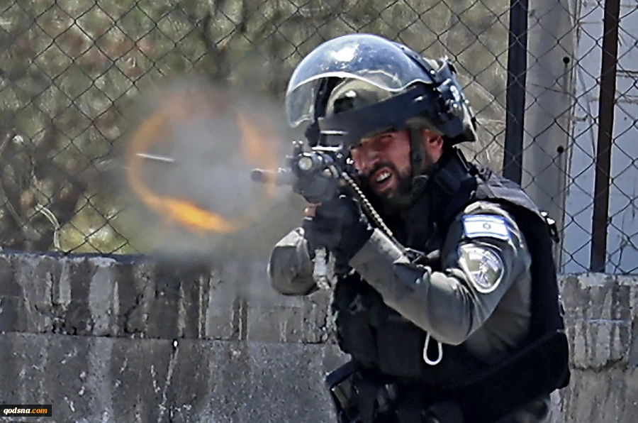 Two young men martyred by Zionist troops’ gunfire in W. Bank