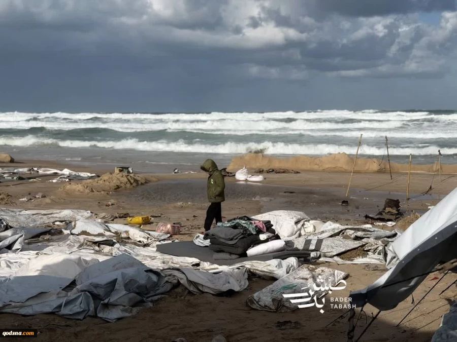 شبکه سازمان‌های مردم‌نهاد فلسطینی: با نزدیک شدن طوفان فعلی، ۹۰۰ هزار آواره در چادرهای مخروبه در نوار غزه زندگی می‌کنند  7