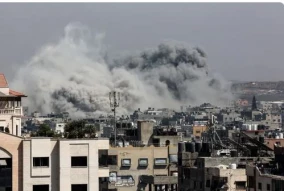 ادامه تجاوزات رژیم صهیونیستی به نوار غزه/ حملات توپخانه‌ای به خان یونس