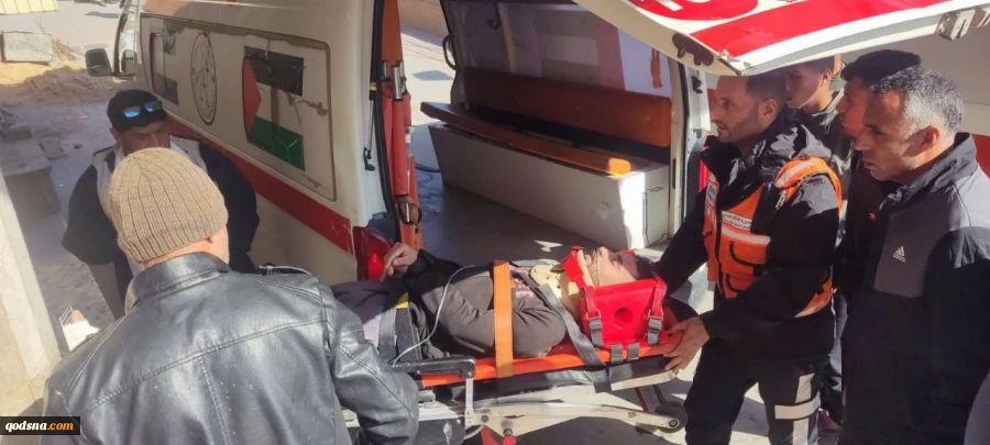 Three Palestinians wounded by Israeli sniper fire in Jabalia, Beit Lahia