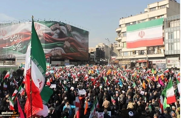 Tens of thousands of people in the Iranian capital of Tehran gathered at iconic Enghelab Square in downtown the city on Monday to denounce the recent riots orchestrated by the enemies.