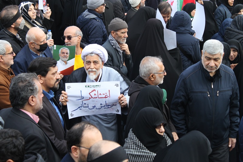 گزارش خبری قدسنا؛حضور گسترده مردم تهران در مراسم تشییع شهدا/ شرکت کنندگان در گفتگو با قدسنا: اگر شهدا نبودند، امنیت امروز را نداشتیم  7