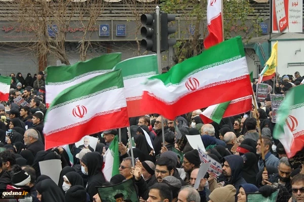 گزارش تصویری از مراسم تشیع شهدای مردمی و مدافع امنیت مقابل دانشگاه تهران 6