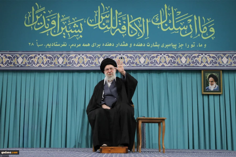 تصاویر رهبر انقلاب در دیدار با اقشار مختلف مردم در سالروز مبعث پیامبر اعظم (ص) 4