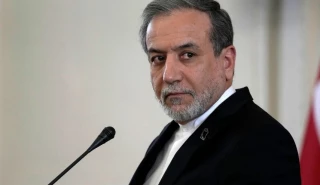 عراقجي في جنيف: لن نستسلم للتهديدات