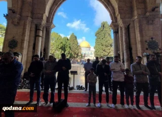 Hamas urges increased presence at Al-Aqsa as Israel restricts worshippers