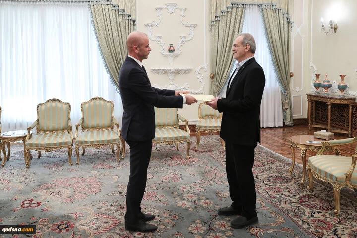 بزشكيان: الكيان الصهيوني هو التحدي الرئيسي لانعدام استقرار لبنان والمنطقة 2