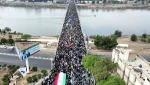 تشييع مهيب للأميرال شمخاني في الأهواز بمشاركة واسعة من أبناء العشائر 2