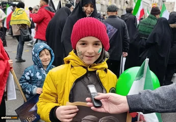 گزارش اختصاصی قدسنا/خروش مردم انقلابی تهران در روز جهانی قدس/ راهپیمایان در گفتگو با قدسنا: تا آخرین قطره خون پای انقلاب هستیم؛ عملیات نیروهای مسلح باید ادامه یابد 5