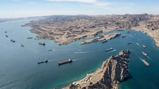 رسانه آمریکایی: ایران و عمان عوارض عبور از تنگه هرمز دریافت خواهند کرد