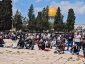 100,000 Palestinians perform first Friday prayer at Aqsa after 40 days of closure