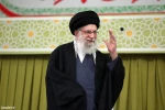 بيان من مكتب قائد الثورة بشأن طلب المغفرة من الإمام الشهيد؛

كان إمام الثورة الشهيد يعتبر الشعب الإيراني بأسره أبناءً له، ولطالما دعا لهم 2