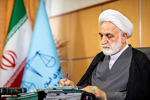 اژه‌ای: اصفهان و طبس بار دیگر برای آمریکایی‌ها در خلیج فارس تکرار خواهد شد
 2