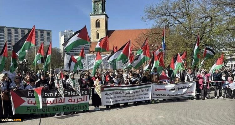 آلاف المتظاهرين في برلين يطالبون بوقف "حرب الإبادة" على غزة 2