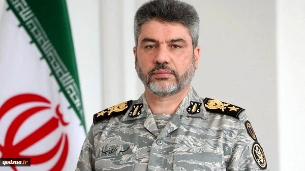 سخنگوی ارتش جمهوری اسلامی ایران:

 بساط آمریکا را برای همیشه از منطقه برمی‌چینیم 
 2
