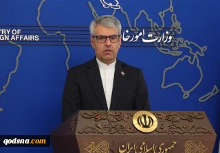 سخنگوی وزارت امور خارجه در جمع خبرنگاران

بقائی: با هیچ کشور منطقه دشمنی نداریم | آمریکا عامل ناامنی در دریاها است