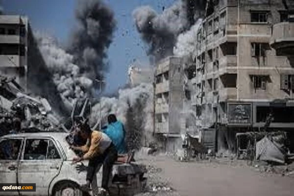 Hospital sources told Russia's al-Youm network that the dead included two children. The attacks hit multiple areas of the enclave in the latest wave of Zionist regime military operations.


The Palestinian health ministry in Gaza said on Monday evening